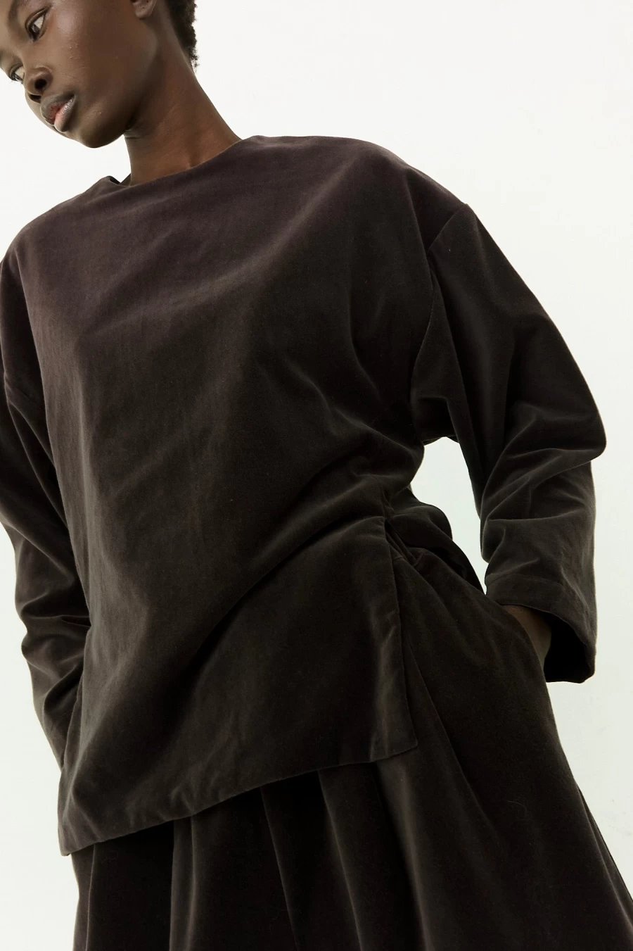 Black Crane Sumi Black Cotton Velvet Slit Top - Oroboro Collection