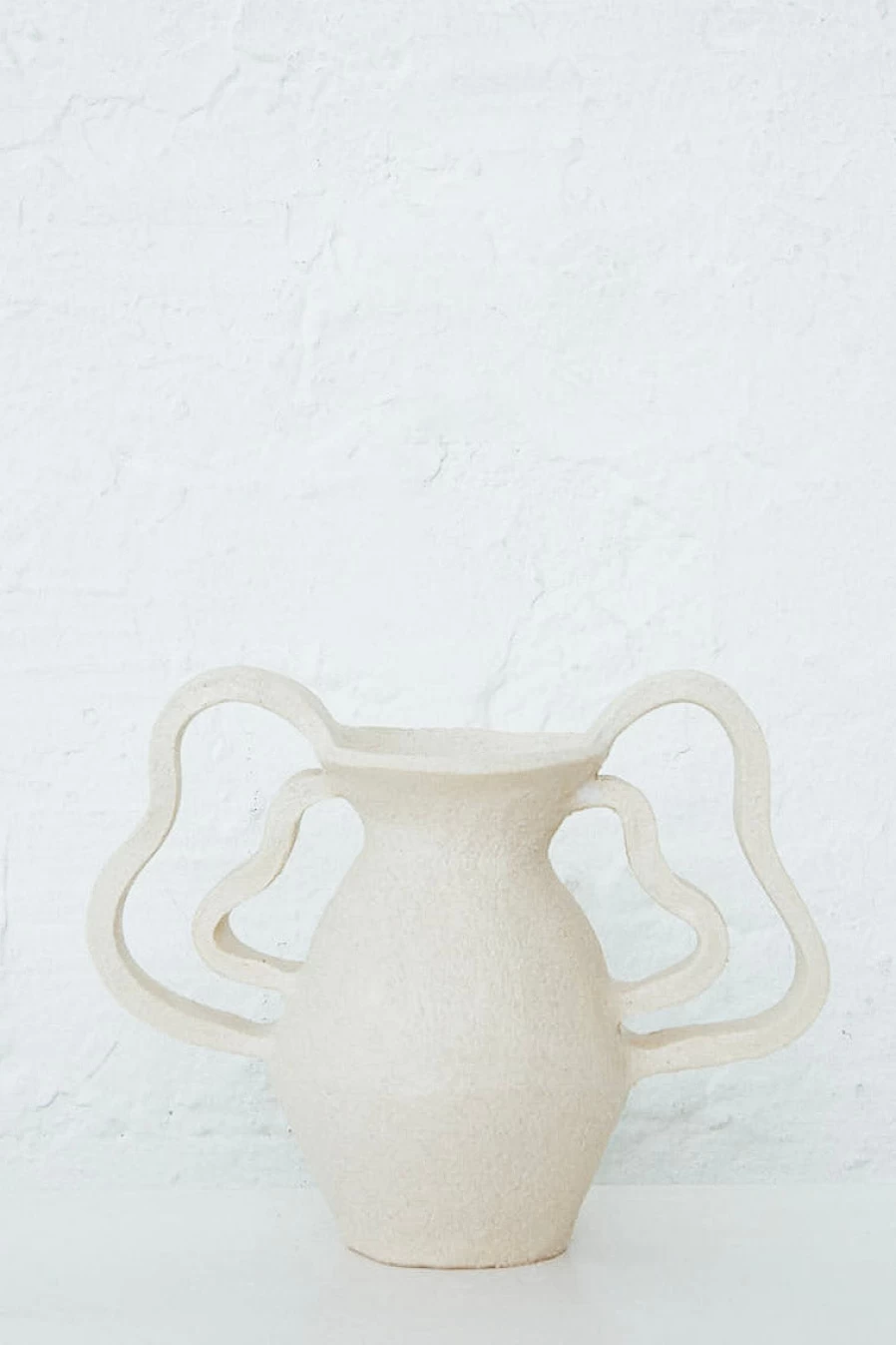 "Clandestine Amphora Vase - Handcrafted Ceramic Double Wave Design - Oroboro Store"